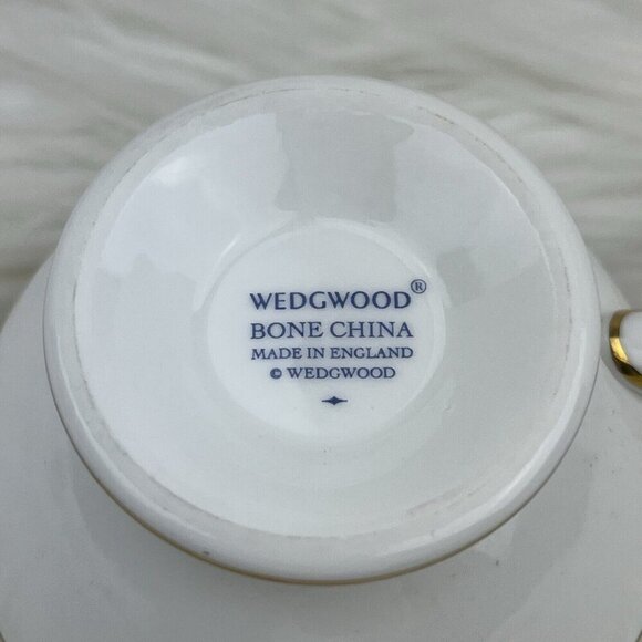 Wedgwood Cornucopia Cup and Saucer Set Bone China 1995 From England - Picture 14 of 16